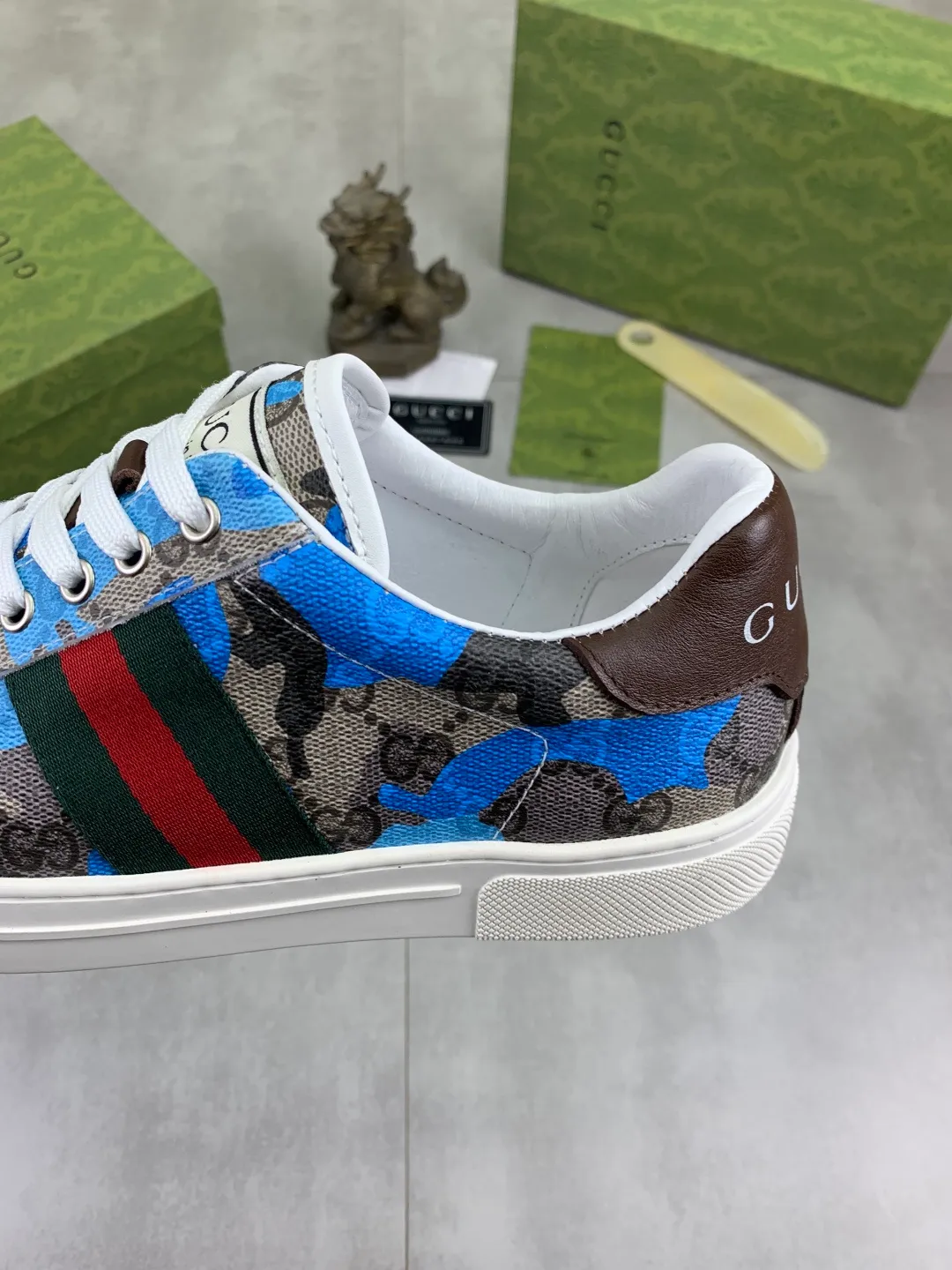 Men's Men's Shoes P420 💰[New Style] 🆘 The latest model from Gucci's official website🎁Classic casual and fashionable men's shoes👟Hot style💥Simple and elegant style, exclusive for trendy men. Unique latest brand elements from the official website👑Gucci original decoration, fashionable and generous, made of original soft calfskin fabric➕Comfortable soft sheepskin lining ✅The official website specifies wear-resistant rubber outsole_full of elasticity, classic model taken in real life🎬Color: 2️⃣colors available😍Number: 38-44